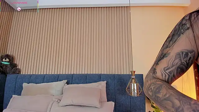 kathecute   online show from December 2025 01:36:01 AM