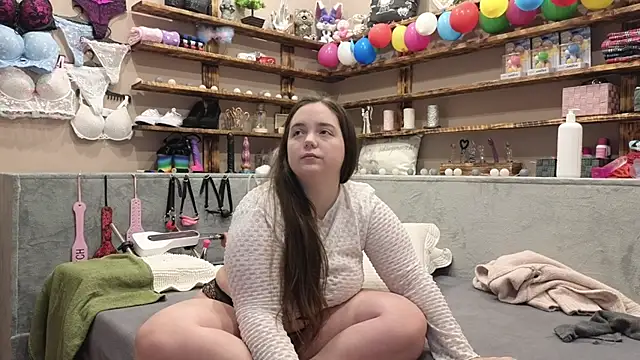 Snapshot of Kimberly-Caprice chatting on February 2025 05:14:01 AM Kimberly-Caprice online show from February 2025 05:14:01 AM