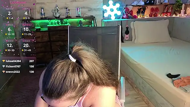 Snapshot of Kimberly-Caprice chatting on February 2026 08:02:01 PM Kimberly-Caprice online show from February 2026 08:02:01 PM