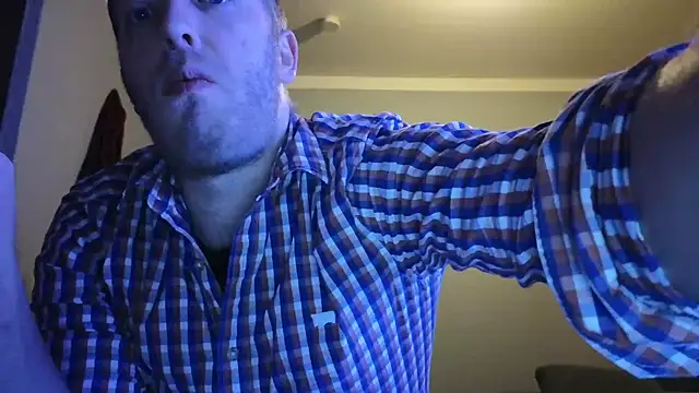 Henner33 online show from January 2025 06:23:01 PM