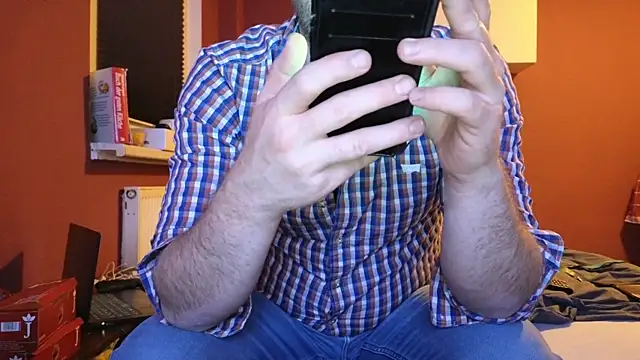 Henner33 online show from January 2025 05:55:01 PM