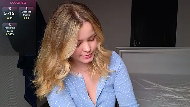 Milana15 online show from May 2026 03:31:02 PM