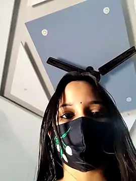 Varnika aarora online show from December 2024 12:27:02 PM