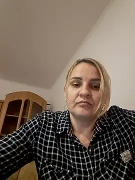 Malichkaanna30 online show from February 2025 11:42:02 AM