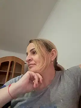 Malichkaanna30 online show from February 2025 07:45:02 AM