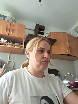 Snapshot of Malichkaanna30 chatting on April 2026 01:55:02 PM Malichkaanna30 online show from April 2026 01:55:02 PM