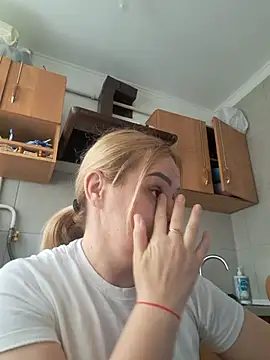 Snapshot of Malichkaanna30 chatting on April 2026 07:52:01 AM Malichkaanna30 online show from April 2026 07:52:01 AM