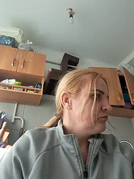 Snapshot of Malichkaanna30 chatting on April 2026 01:29:02 PM Malichkaanna30 online show from April 2026 01:29:02 PM