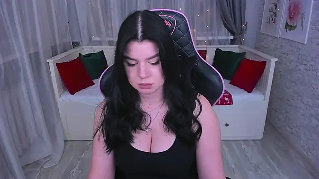 Snapshot of MelanieCarterr chatting on December 2024 06:15:02 PM MelanieCarterr online show from December 2024 06:15:02 PM