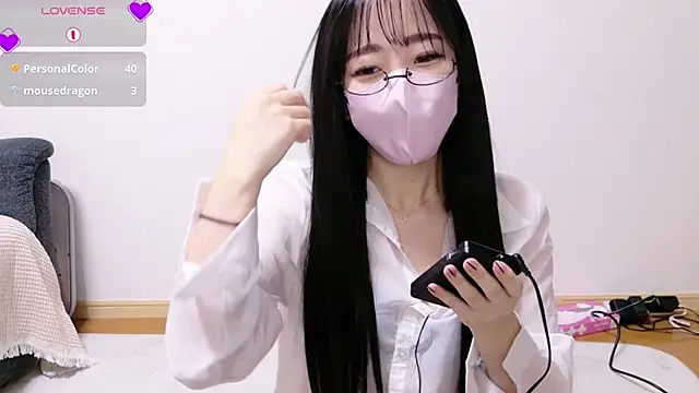 Rio chan  online show from November 2025 01:00:02 PM