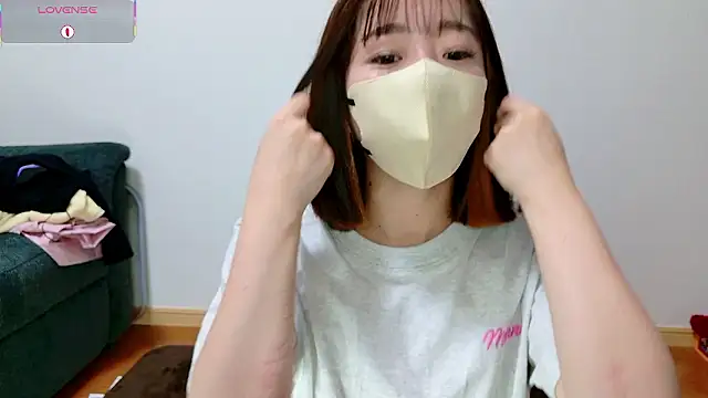 Rio chan  online show from April 2026 12:37:01 PM