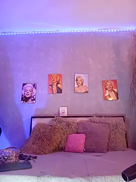 Snapshot of nahiarapalmer19 chatting on December 2024 11:37:02 PM nahiarapalmer19 online show from December 2024 11:37:02 PM