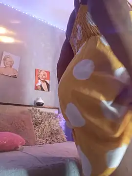 Snapshot of nahiarapalmer19 chatting on October 2025 10:54:02 PM nahiarapalmer19 online show from October 2025 10:54:02 PM