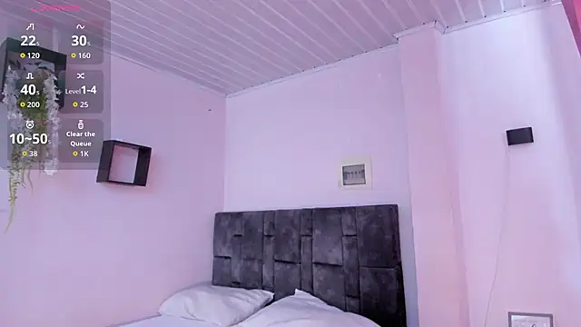 kitty myers online show from November 2025 06:10:01 PM