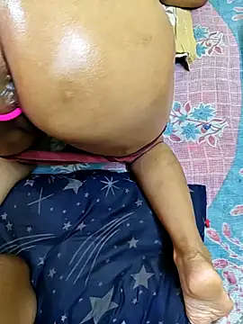 Snapshot of GF_nd_BF_ chatting on October 2025 05:53:02 AM GF nd BF online show from October 2025 05:53:02 AM