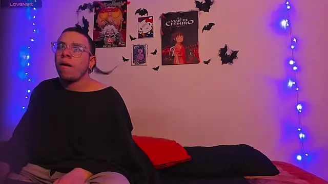 Snapshot of Hot_Teens69 chatting on October 2025 02:12:02 AM Hot Teens69 online show from October 2025 02:12:02 AM