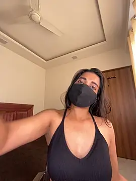 miss lina online show from December 2024 11:18:02 AM