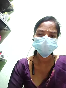 anusiya01 online show from October 2025 05:54:01 PM