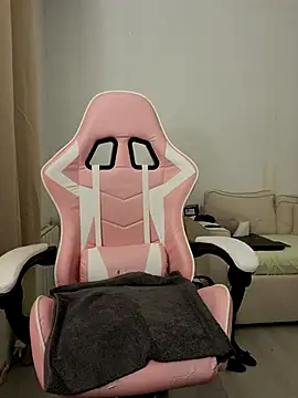 Snapshot of princess_katey chatting on October 2025 07:19:01 AM princess katey online show from October 2025 07:19:01 AM