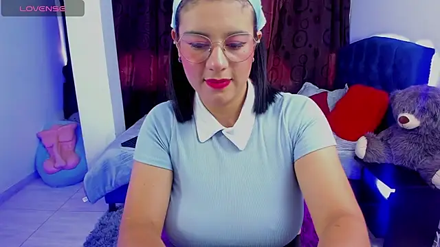 Snapshot of oliviacarltonn_ chatting on December 2024 03:44:02 PM oliviacarltonn online show from December 2024 03:44:02 PM