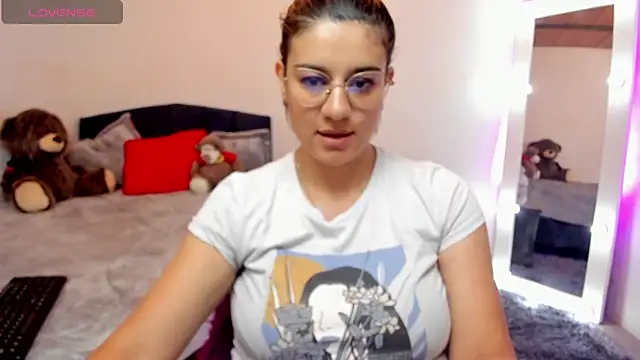 Snapshot of oliviacarltonn_ chatting on January 2025 08:11:02 PM oliviacarltonn online show from January 2025 08:11:02 PM