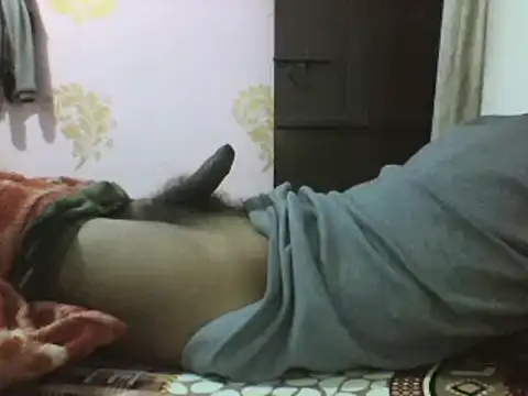 Snapshot of Desi_GfBf chatting on February 2025 03:32:02 AM Desi GfBf online show from February 2025 03:32:02 AM