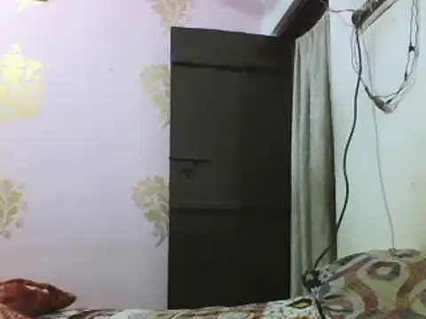 Snapshot of Desi_GfBf chatting on February 2025 06:20:02 PM Desi GfBf online show from February 2025 06:20:02 PM