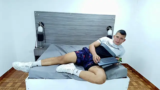 Loony Zion online show from January 2025 04:12:02 PM