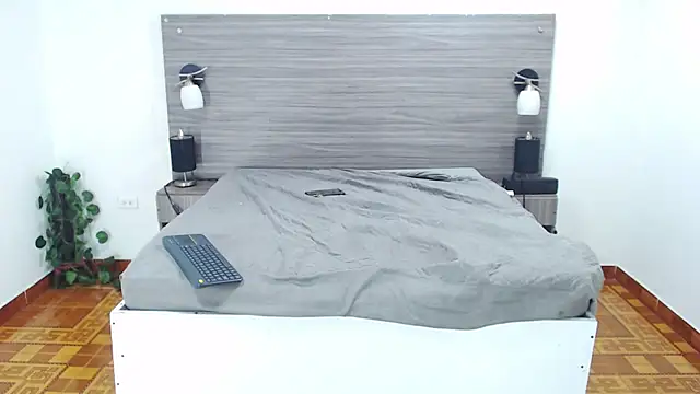 Loony Zion online show from March 2025 04:43:02 PM