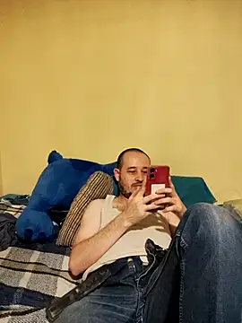 Snapshot of Martin_h24 chatting on October 2025 03:59:02 AM Martin h24 online show from October 2025 03:59:02 AM