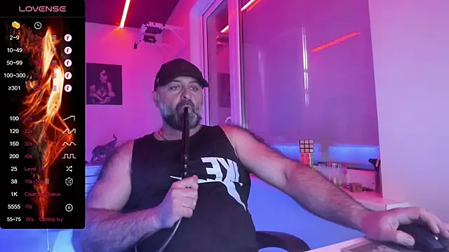 MAGABEAR077 online show from May 2026 03:12:01 AM