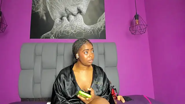 carlota swan online show from October 2025 05:45:01 PM