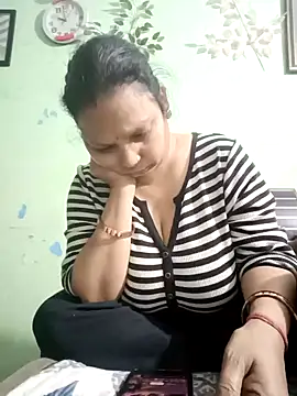 Kavya kapoor online show from February 2025 03:59:02 PM