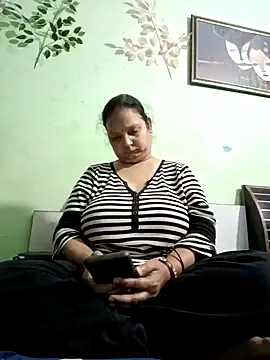 Kavya kapoor online show from February 2025 08:33:02 AM
