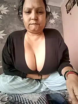 Snapshot of Kavya_kapoor chatting on December 2025 04:29:02 AM Kavya kapoor online show from December 2025 04:29:02 AM