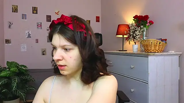 Baby Evalena online show from April 2026 05:14:02 AM