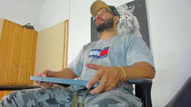 Snapshot of Luke__09 chatting on October 2025 11:41:02 AM Luke 09 online show from October 2025 11:41:02 AM