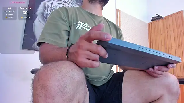 Snapshot of Luke__09 chatting on October 2025 12:16:01 PM Luke 09 online show from October 2025 12:16:01 PM