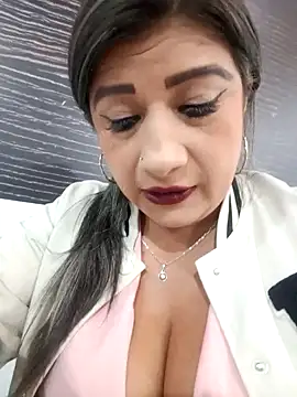 Hannahcandyy online show from January 2025 07:07:02 PM