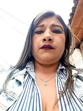 Hannahcandyy online show from February 2025 07:16:02 PM