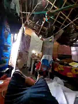 Snapshot of BillowedLeaper chatting on December 2025 09:11:01 PM BillowedLeaper online show from December 2025 09:11:01 PM