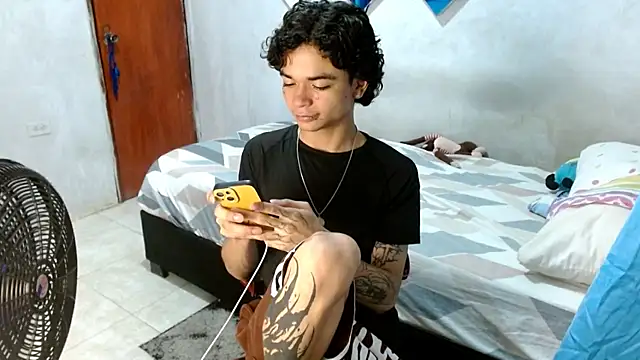 Lovebeng  online show from November 2025 12:57:01 AM