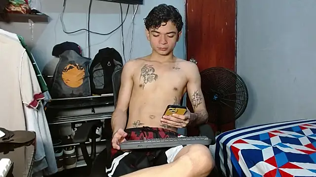 Snapshot of Lovebeng_ chatting on July 2026 11:37:01 PM Lovebeng online show from July 2026 11:37:01 PM