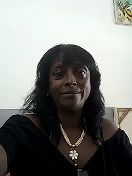 Snapshot of mamakarma1403 chatting on February 2025 05:45:01 AM mamakarma1403 online show from February 2025 05:45:01 AM