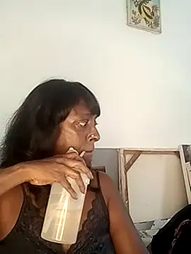 Snapshot of mamakarma1403 chatting on February 2025 02:40:02 AM mamakarma1403 online show from February 2025 02:40:02 AM