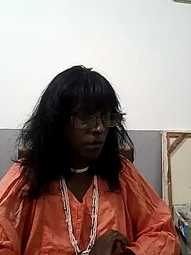 Snapshot of mamakarma1403 chatting on March 2025 03:53:01 PM mamakarma1403 online show from March 2025 03:53:01 PM