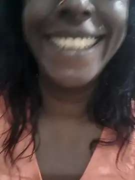 Snapshot of mamakarma1403 chatting on March 2025 03:40:01 PM mamakarma1403 online show from March 2025 03:40:01 PM