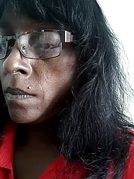 Snapshot of mamakarma1403 chatting on March 2025 04:05:02 AM mamakarma1403 online show from March 2025 04:05:02 AM