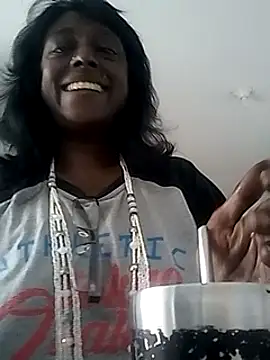 Snapshot of mamakarma1403 chatting on March 2025 12:00:02 AM mamakarma1403 online show from March 2025 12:00:02 AM