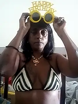 Snapshot of mamakarma1403 chatting on March 2025 03:37:01 AM mamakarma1403 online show from March 2025 03:37:01 AM